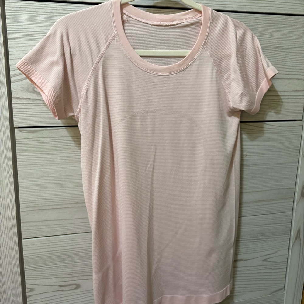 SOLD Lululemon Strawberry Milkshake Pink Swiftly Tech Short Sleeve Size 8